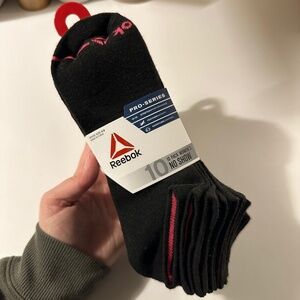 NEW Reebok Pack of 10 Black No Show Socks Women Size 4-9